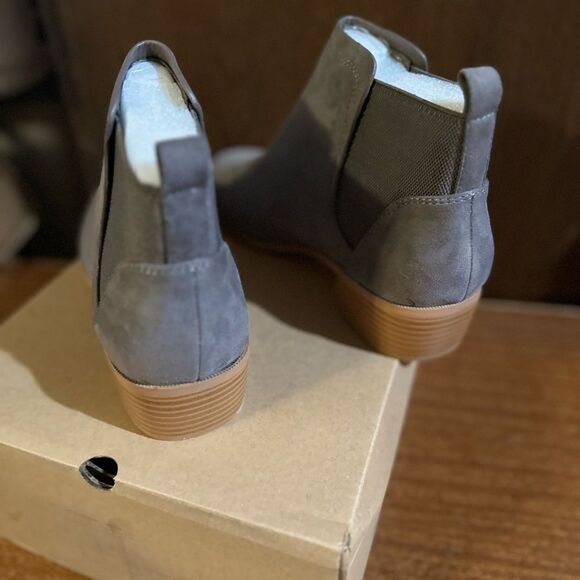 Gray Women's Ankle Boots - Picture 2 of 5
